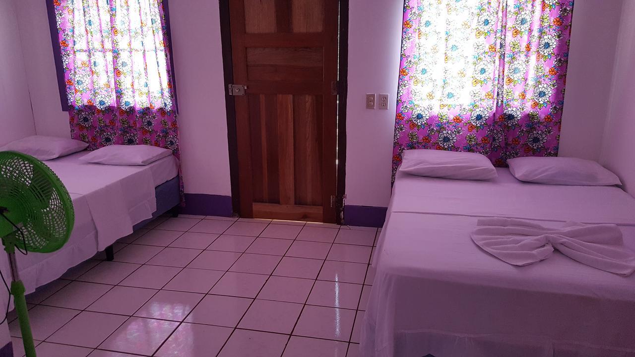 Hotel Sea View Little Corn Island Esterno foto